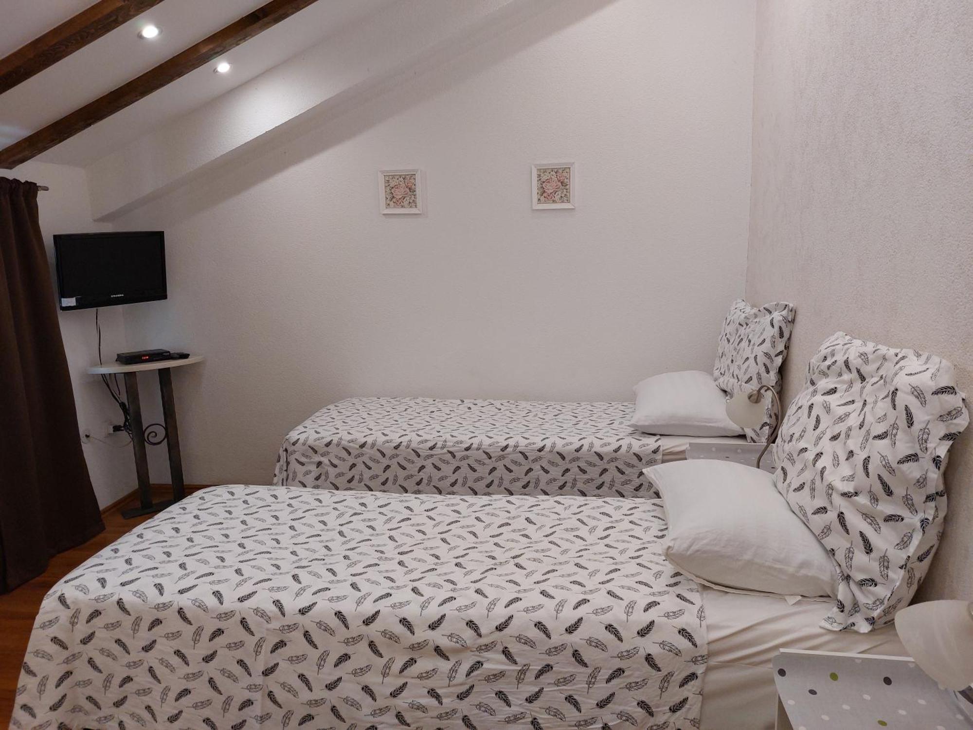 Апартаменты Lavender On Nincevica St- 1 Bedroom 5 Min To The Old Town Of *